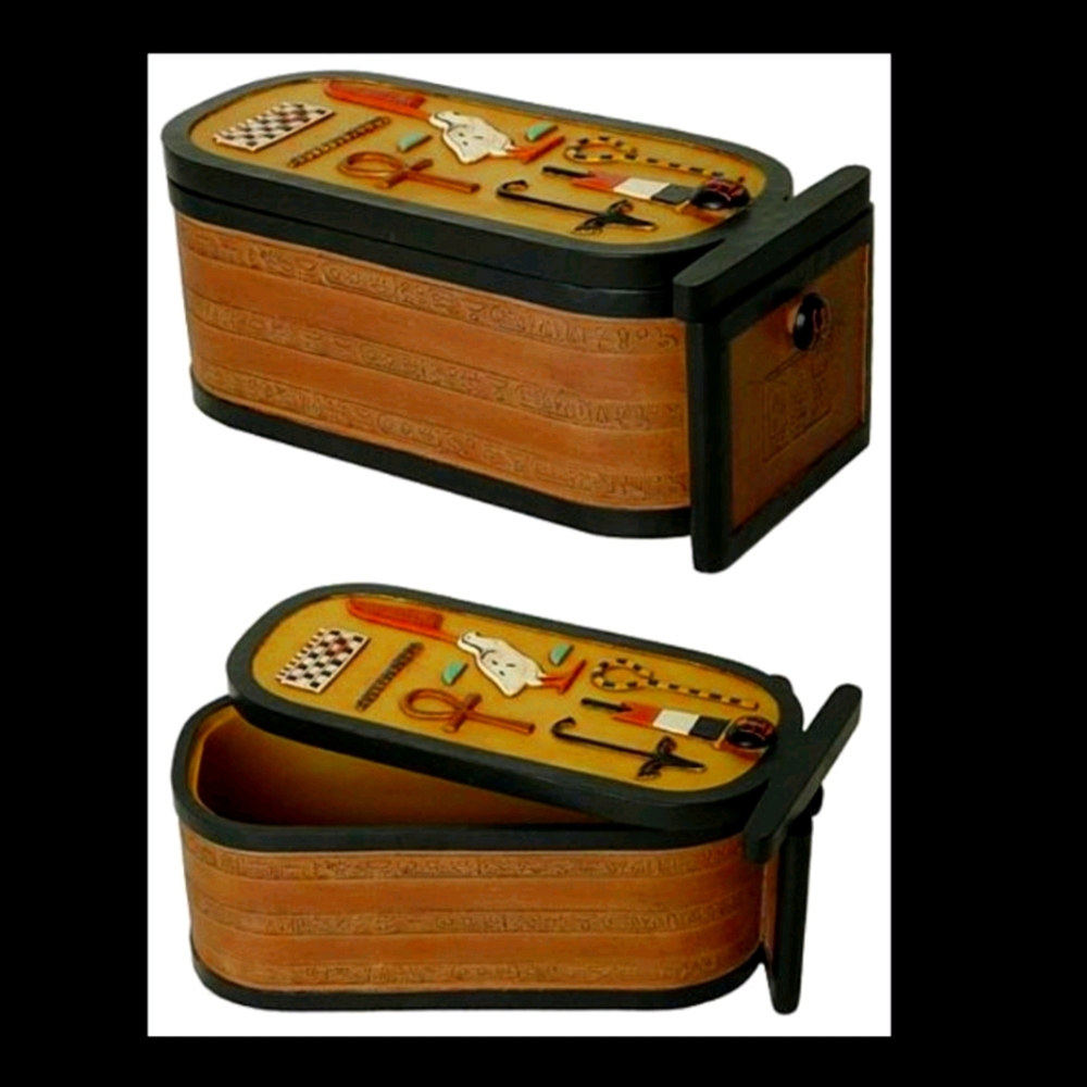 Cartouche box of King Tut: Egyptian